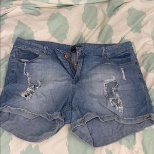 Forever 21 Jean ripped shorts